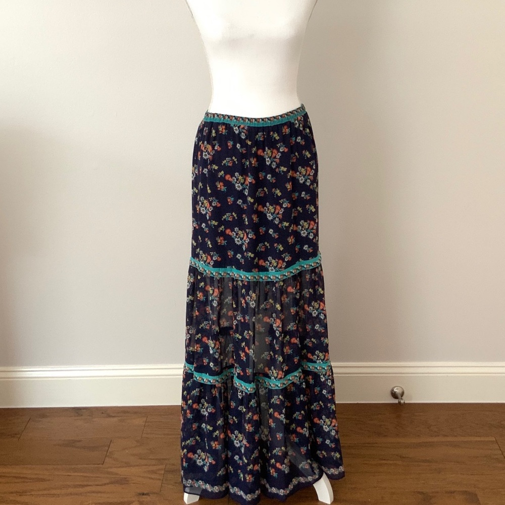 Max Studio Women Maxi Floral Skirt Size Small